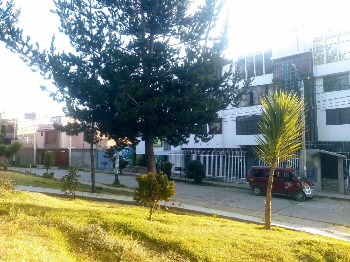 Casa Blanca Hospedaje Huamancaca Esterno foto