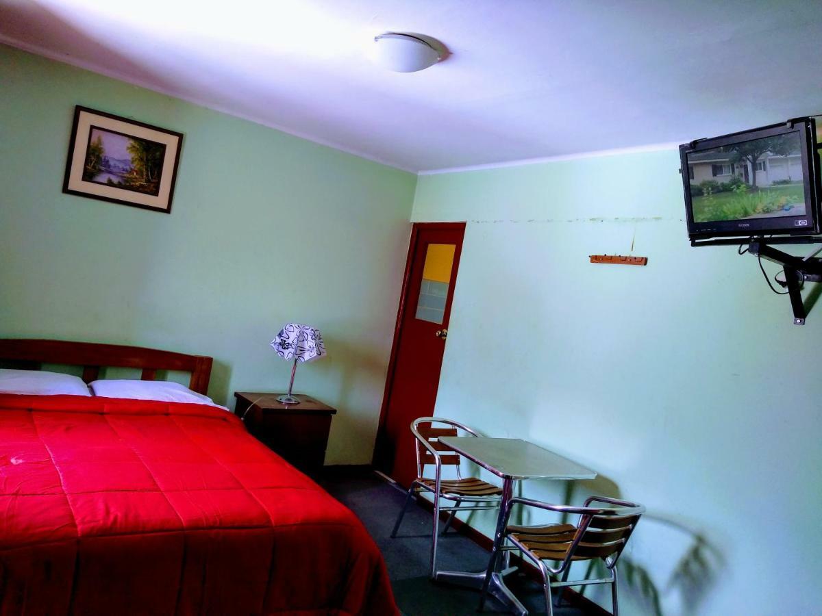 Casa Blanca Hospedaje Huamancaca Esterno foto